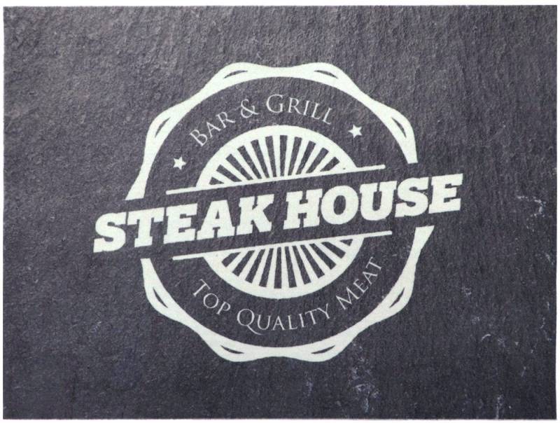 Primaflor-Ideen in Textil Fußmatte BBQ Grillunterlage STEAK HOUSE, Made in Belgium, rechteckig, Höhe: 5 mm, Grillmatte ideal als Bodenschutz, mit Spruch, rutschhemmend, waschbar von Primaflor-Ideen in Textil