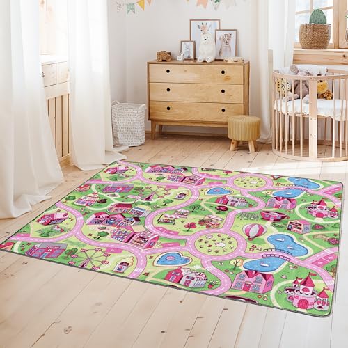 Primaflor Spielteppich SWEET CITY - 160x200 cm | Straßenteppich mit Märchen-Motiv in Rosa | Made in EU | Kinderteppich mit Straßen für Mädchen | für Fußbodenheizung | Kurzflor Teppich für Kinderzimmer von Primaflor - Ideen in Textil