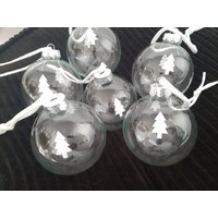 Christbaumkugeln, 6 Große Glaskugeln, Kugeln Durchsichtig, 10 cm Tannenbaumschmuck, Weiße Tanne Christbaumkugeln, 6 Große Glaskugeln, Kugeln Durchsichtig, 10 cm Tannenbaumschmuck, Weiße Tanne von Primaliese