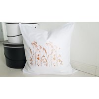 Weiße Kissenhülle, Weißer Kissenbezug, 50x50 cm, Gräser Kupfer, Kupferfarbene Kissenhülle Weiße Kissenhülle, Weißer Kissenbezug, 50x50 cm, Gräser Kupfer, Kupferfarbene Kissenhülle von Primaliese