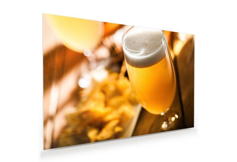 Primedeco Glasbild Wandbild Bierglas von Nahem mit Aufhängung, Getränke (21 verschiedene Größen, 1 St), Elegante Aufhängung von Primedeco