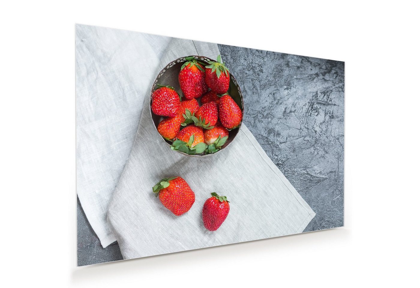 Primedeco Glasbild Wandbild Erdbeeren im Topf mit Aufhängung, Früchte von Primedeco