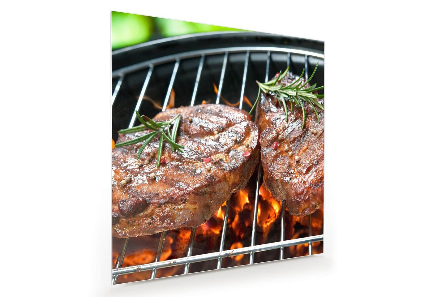 Primedeco Glasbild Wandbild Quadratisch Steak auf Grill mit Aufhängung, Speisen von Primedeco