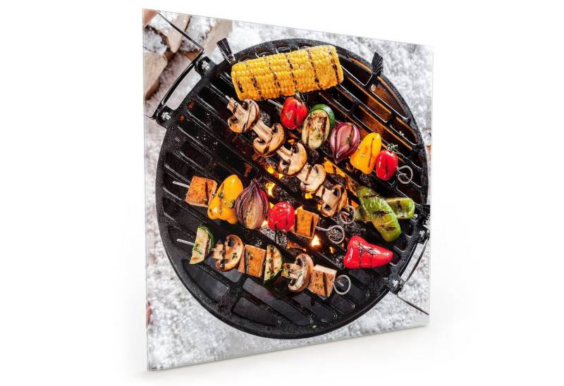 Primedeco Küchenrückwand Küchenrückwand Spritzschutz Glas mit Motiv Buntes Gemüse auf Grill von Primedeco