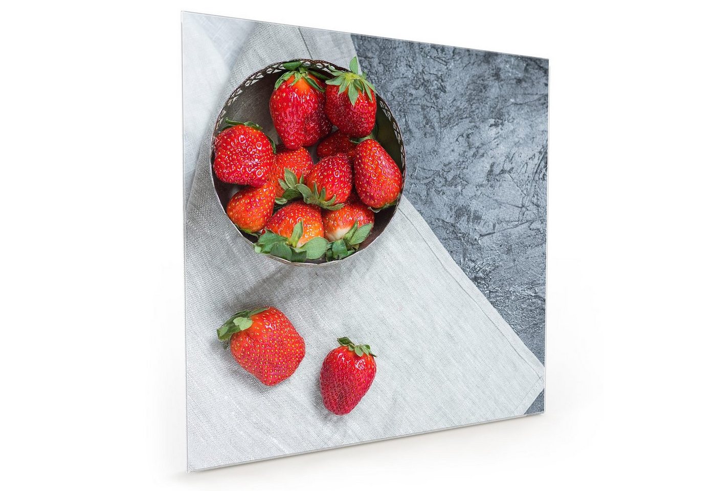 Primedeco Küchenrückwand Küchenrückwand Spritzschutz Glas mit Motiv Erdbeeren im Topf von Primedeco