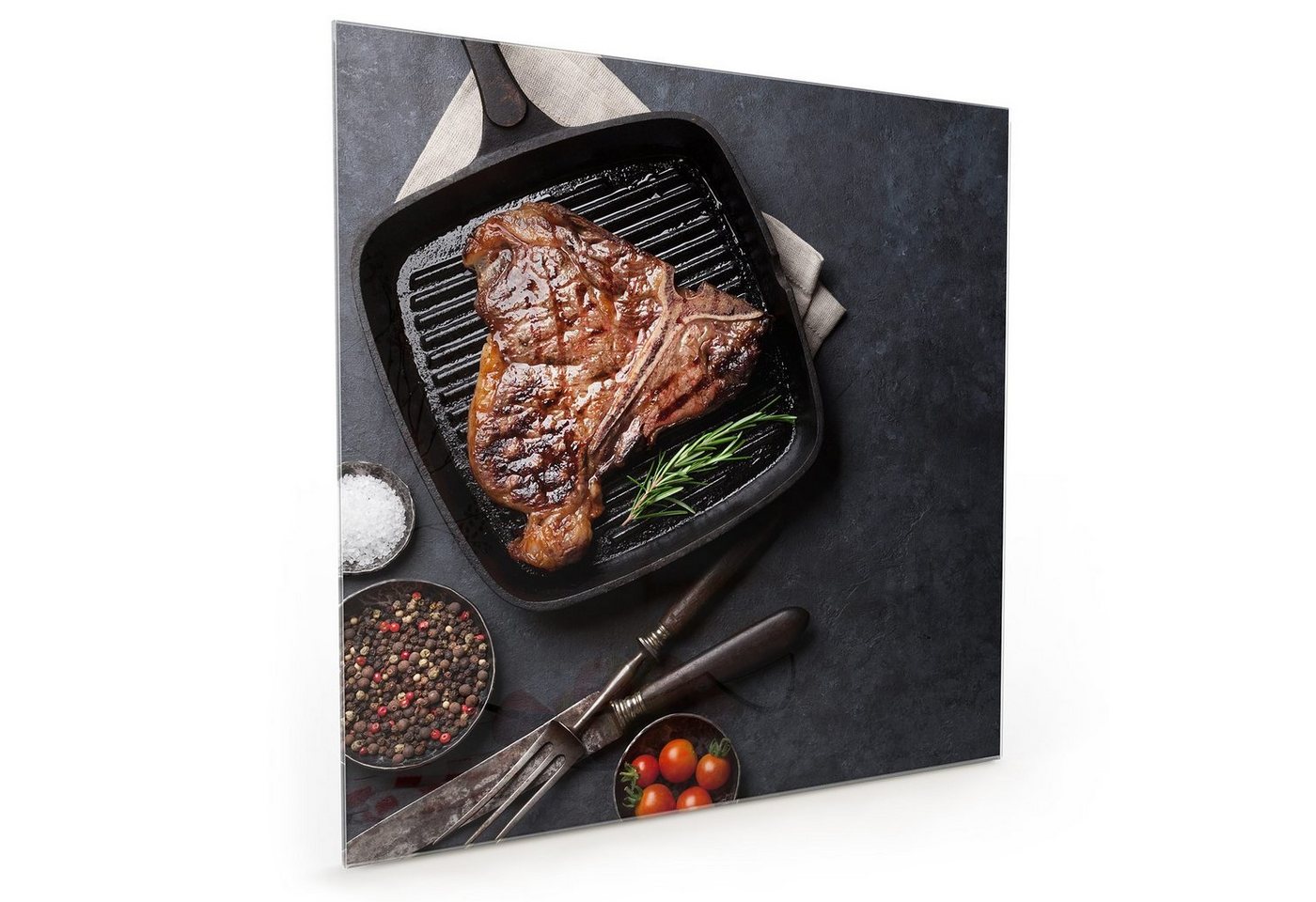 Primedeco Küchenrückwand Küchenrückwand Spritzschutz Glas mit Motiv T-Bone Steak in Pfanne von Primedeco