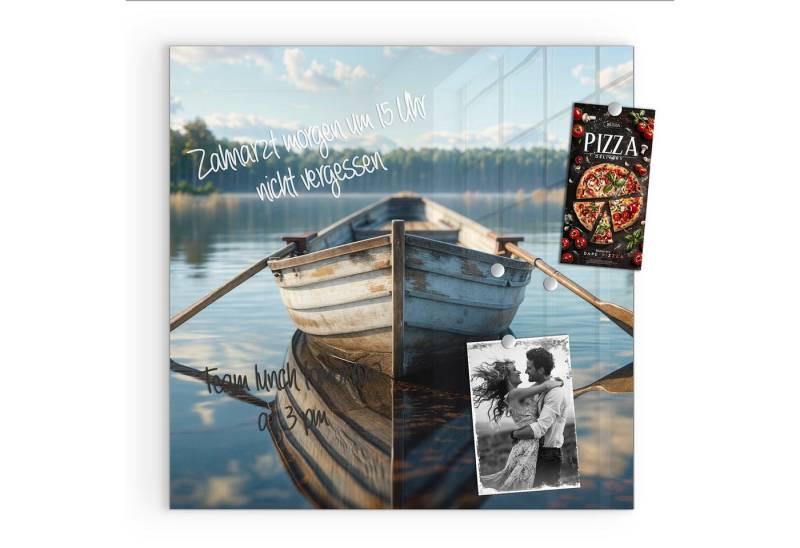 Primedeco Magnettafel Glas Boot auf See Pinnwand Whiteboard beschreibbar, (Inklusive Stift, Magnete und Montagematerial, 1-tlg., 9 verschiedene Größen), Magnetisch und Beschreibbar von Primedeco