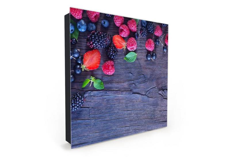 Primedeco Schlüsselkasten Magnetpinnwand mit Glasfront Frische Beeren auf Holz (1 St) von Primedeco