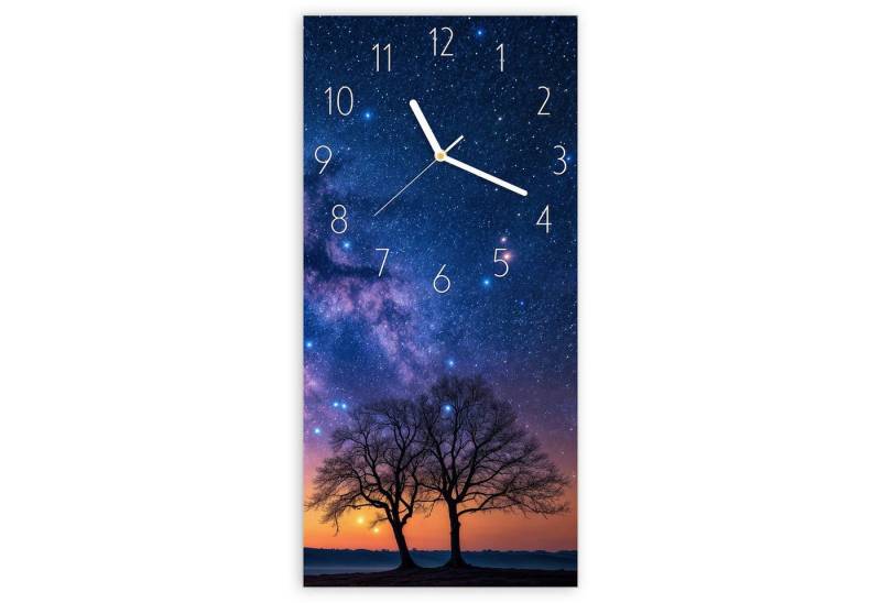 Primedeco Wanduhr Glasuhr Wandkunst Größe 30 x 60 cm mit Motiv Sternenhimmel Baum von Primedeco