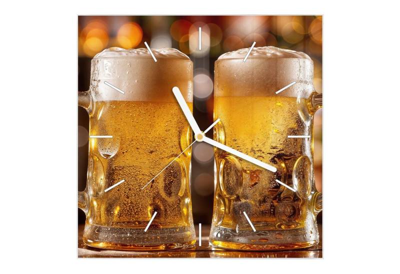 Primedeco Wanduhr Glasuhr Wanduhr Wandkunst Größe 30 x 30 cm mit Motiv Zwei Bierkrüge von Primedeco