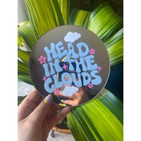 Kopf in Den Wolken Scheibenspiegel von PrintedWeird