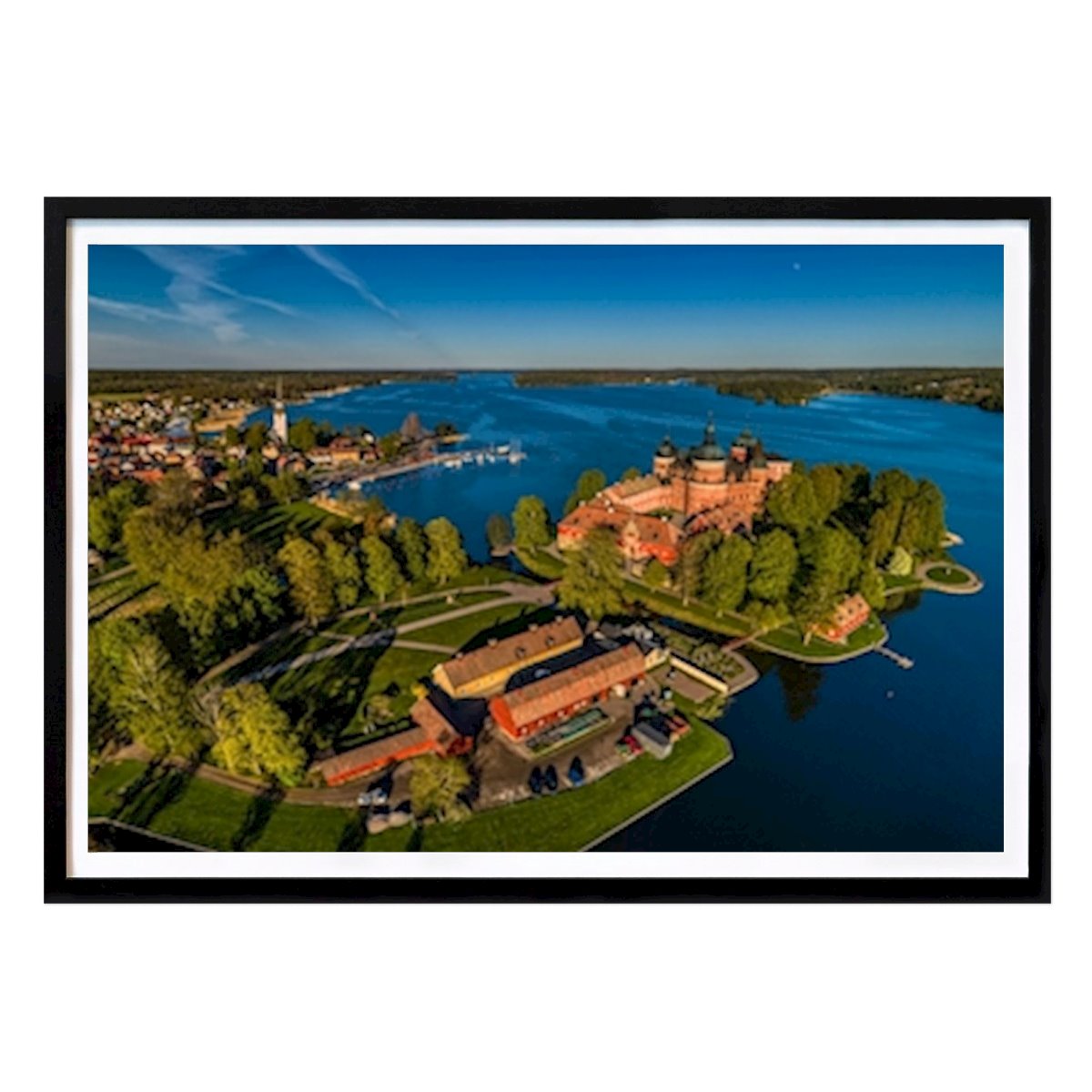Poster: Schloss Gripsholm bei Sonnenuntergang von Eric Wallberg von Printler