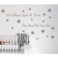 Spruch Für Babyzimmer Wandtattoal Kinderzimmer Wanddeko Aufkleber Schriftzug Mit Sternen Cus141 von Printmize