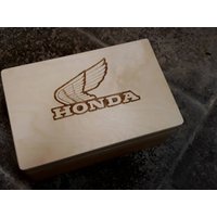 Große Hölzerne Erinnerungs -/Erinnerungsbox, Graviertes Personalisiertes Tune-Bike Auto, Handgebranntes Pyrografie-Super-Bike von PriscillasLetterBox