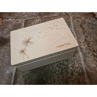 Wunderschöne Träume/Wünsche Pusteblume Große Holzkiste Erinnerungsbox Personalisiert, Graviert, Brandmalerei Handverbrannt von PriscillasLetterBox