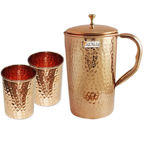 Prisha India Craft Krug aus reinem Kupfer (gehämmerter Krug, 1650 ml) mit zwei Glas-Trinkgeschirr-Set aus Krug und Glas, Kupferkrug Glas-Set – Becher-Set von Prisha India Craft