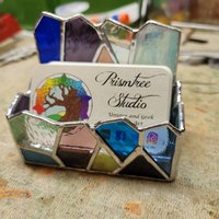 Kristalliner Buntglas-Kartenhalter | Personalisierter Visitenkartenhalter Kristalliner Buntglas-Kartenhalter | Personalisierter Visitenkartenhalter von PrismtreeStudio