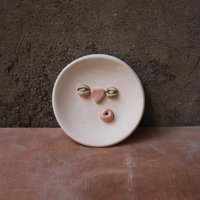 Handgemachte Keramik Kaninchen Räucherstäbchenhalter Handgemachte Keramik Kaninchen Räucherstäbchenhalter von PrizCeramic