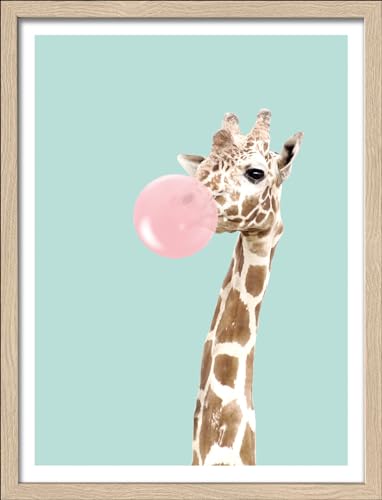 Pro-Art gerahmtes Wandbild Slim Scandic Giraffe Chewing Gum, 42,5x32,5 cm von Pro-Art