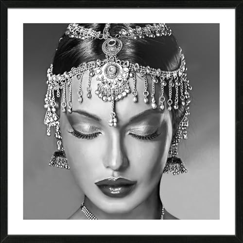 Pro-Art gerahmtes Wandbild Slim Scandic Oriental Woman Face, 52,5x52,5 cm von Pro-Art-Bilderpalette