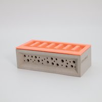 Bienenhotel Mit Tränke Für Wildbienen Und Insekten Als Nisthilfe Pool - Geschenk Garten Maladez von Project9000