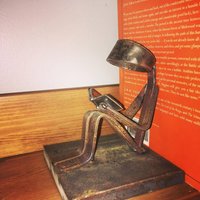 Quiet Reader Buchstütze von PrometheusWelding