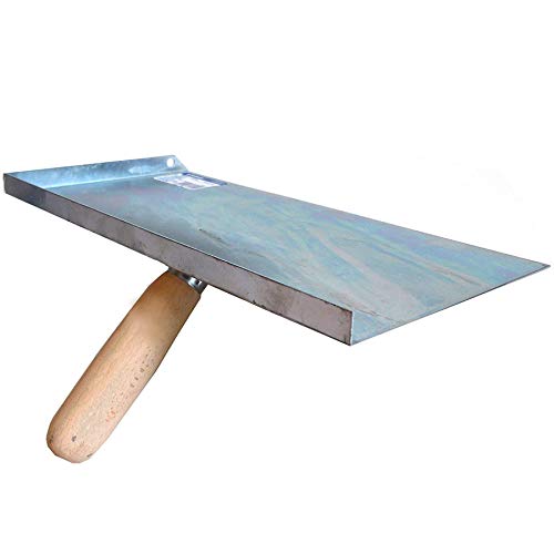 Proper Tools Mörtelhalter mit Holzgriff - 150x300 mm - Stahl verzinkt - für Spitzen, Maurerarbeiten, Fugen - Falke, Schaufel, Spitzplatte, DIY Proper Tools Mörtelhalter mit Holzgriff - 150x300 mm - Stahl verzinkt - für Spitzen, Maurerarbeiten, Fugen - Falke, Schaufel, Spitzplatte, DIY von TRADE 4 YOU LTD