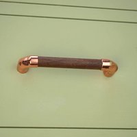 Kupfer- Und Holzgriff - Walnuss/Schrankgriffe, Schubladengriffe, Möbelteile, Küchentürgriffe, Made in The Uk von ProperCopperDesign