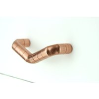 Langer V-Griff Aus Kupfer, Moderner Schubladengriff, Griff, Küchentürgriffe-Griffe-Griffe-Kupfergriffe-Kupfer-Hardware-Kupfer von ProperCopperDesign