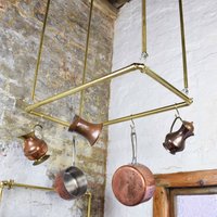 Topf- Und Pfannenregal Aus Messing/-Küchenaufbewahrung - Messinghängeschiene -Messing-Küchenregal -Messinghängeregal-Messingtopf- Pfannenlagerung von ProperCopperDesign