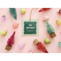 Benutzerdefinierte Ornament, Personalisierte Gestreifte Familie Erste Weihnachten Jungvermählten Weihnachts Ornament Benutzerdefinierte Ornament, Personalisierte Gestreifte Familie Erste Weihnachten Jungvermählten Weihnachts Ornament von ProperLetter