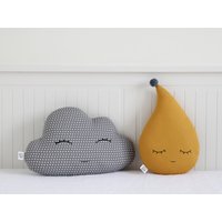 Baby Kissen Set Wolke Und Regentropfen Grau Mit Senfgelb Für Babyzimmer Deko von ProstoConcept