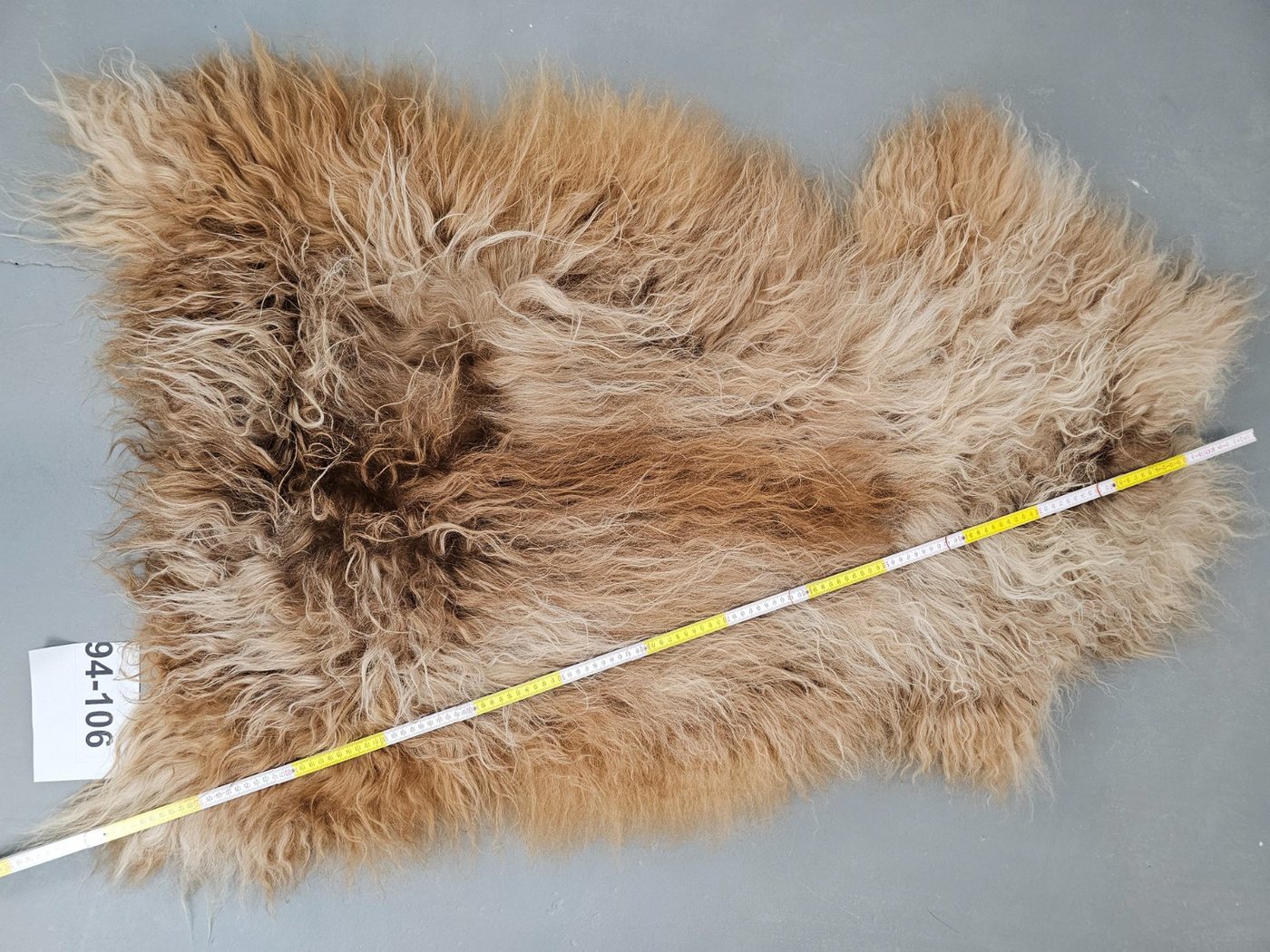 Provellus Fellteppich Schaffell in natürlicher Farbe XXL Unikat 94-106 Provellus Fellteppich Schaffell in natürlicher Farbe XXL Unikat 94-106 von Provellus