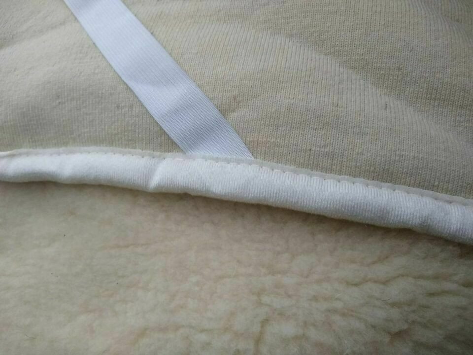 Provellus Fellteppich Top Merino Wolle Bettbezug Matratzenschoner Topper 100% Schurwolle, 80 cm x 200 xm von Provellus