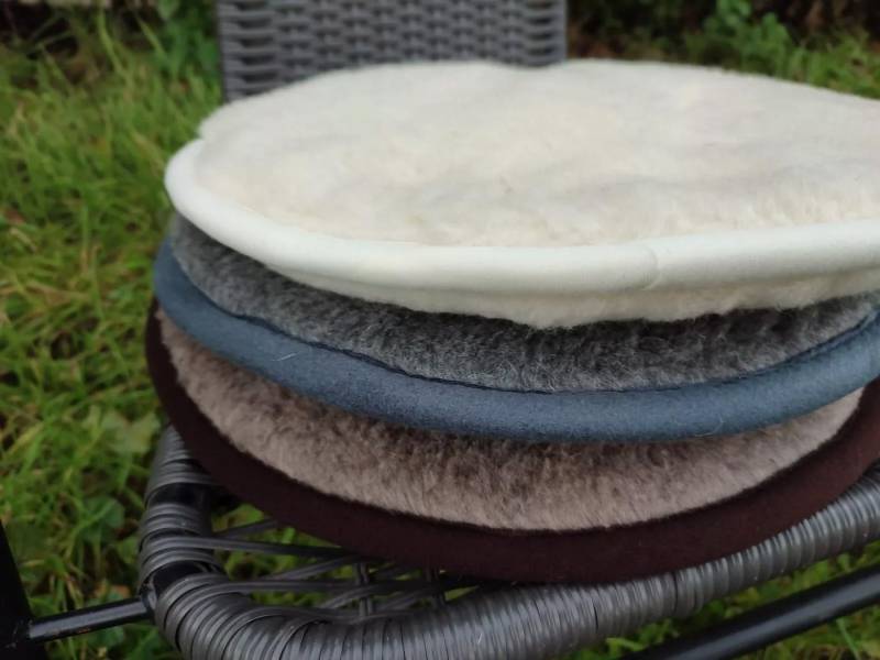 Provellus Sitzkissen Sitzauflage Sitzkissen Kissen Fellkissen Merino Wollkissen von Provellus