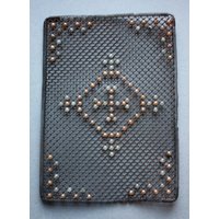 Antiker Untersetzer Aus Gedrehtem Metall von ProvoquerlaCuriosite