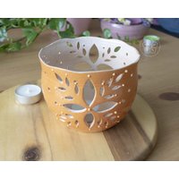Orange Blume - Handgemacht Keramik Teelichthalter, Kerzenlampe von PrunkwindeKeramik