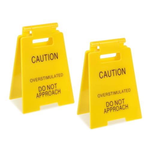 2 Stück Warnschild mit Aufschrift "Caution Overstimulated Desk Funny Office Desk Warning Sign Humor Team Gag Prank Gifts Mini Office Cabinle Accessories for Coworkers Boss Colleagues Teammate Manager von Ptwola