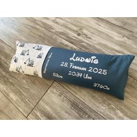 Geburtskissen Mit Originalgewicht „Bagger" Kissen Erinnerung Zur Geburt in Echtmaß Geschenk Taufe Geburtstag Geburtskissen Mit Originalgewicht „Bagger" Kissen Erinnerung Zur Geburt in Echtmaß Geschenk Taufe Geburtstag von Puenkelinchen