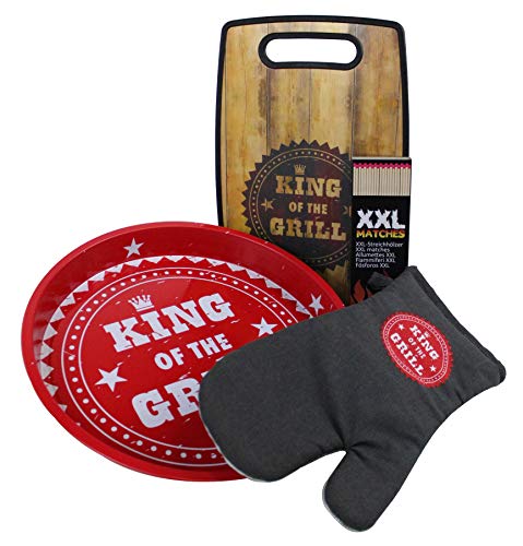 Pullach Hof Grill BBQ Set Geschenk Grillset Geschenkset Männer King of The Grill Set 4 TLG. großes Tablett Handschuh Schneidebrett und XXL Streichhölzer (Tablett Rot/Handschuh Schwarz) von Pullach Hof