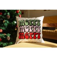 Retro Merry Christmas Kissenbezug Punch Needle Baumwollkissen von Punckin