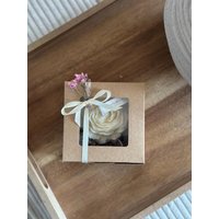 Geschenkbox Kerze | Geschenkidee Pfingstrose Rapswachs Handmade Peony Blumen Kerze Dekokerze |Geburtstag Herz Rosenherz Geschenkbox Kerze | Geschenkidee Pfingstrose Rapswachs Handmade Peony Blumen Kerze Dekokerze |Geburtstag Herz Rosenherz von PurelydecorbyAR