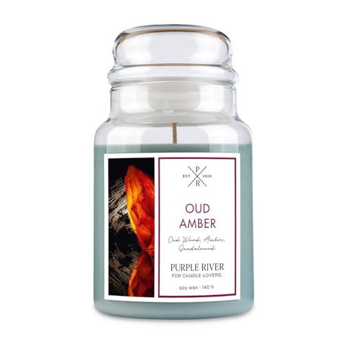 Purple River Candle Große Duftkerze im Glas mit Deckel | Oud & Amber | Duftkerze Frisch | Kerzen Lange Brenndauer (140h) | Duftkerze Sojawachs | Kerzen Grau (623g) von Purple River Candle