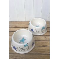 Personalisierte Hunde - Oder Katzennapf Mit Sterndesign von PurpleGlazePotteryUK