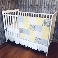 Patchwork Baby Quilt - Grau & Gelb von Puttsow