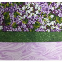 Lila Und Weißen Blumen 3-stoff-Piilowcases von PuzzlefacesCathouse