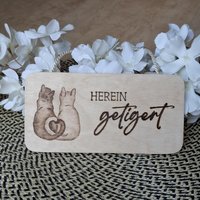 Dekoschild "Hereingetigert" Holzgravur Willkommen Katzenfreunde Katze Hallo Türschild Holzschild Zum Aufhängen Geschenkidee von PyrographieLiebe