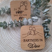 Holzuntersetzer 2Er -Set Für Weinglas Partners in Crime Weinliebe Zu Vino Sag Ich Nie No Geschenkidee Beste Freundin Holzuntersetzer 2Er -Set Für Weinglas Partners in Crime Weinliebe Zu Vino Sag Ich Nie No Geschenkidee Beste Freundin von PyrographieLiebe