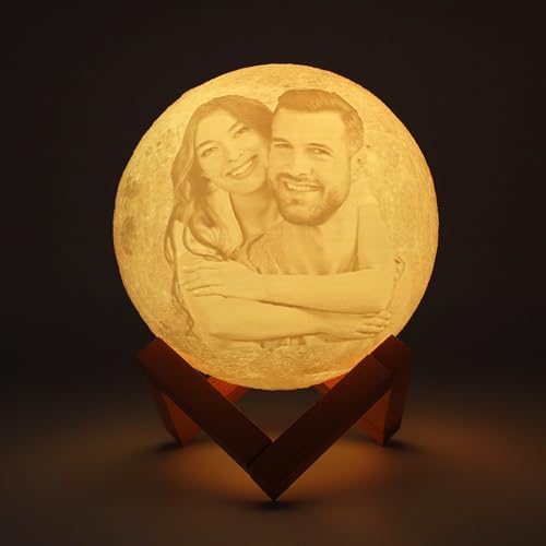 Q&K Personalisiert Mondlampe mit Foto, Lampe 16 Farben LED 3D Nachtlicht, Paare Familie Hochzeitstag Jahrestag Geschenk für Valentinstag, Freundin, Frauen, Kinder, Mama Q&K Personalisiert Mondlampe mit Foto, Lampe 16 Farben LED 3D Nachtlicht, Paare Familie Hochzeitstag Jahrestag Geschenk für Valentinstag, Freundin, Frauen, Kinder, Mama von Q&K