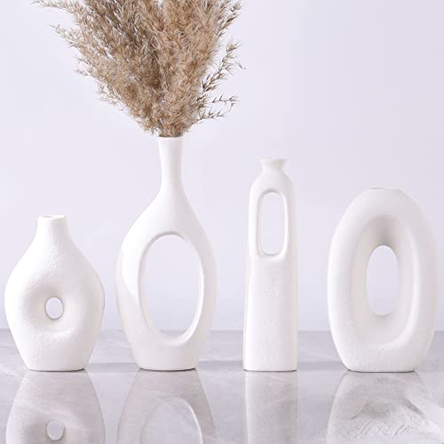 Weiße Keramikvasen, 4er-Set, runde hohle Boho-Vasen für Pampasgras und Blumendekoration, moderne minimalistische kleine Vasen für Wohnzimmer, Schlafzimmer, Kamin, Bauernhaus und Tafelaufsätze von QIANLING